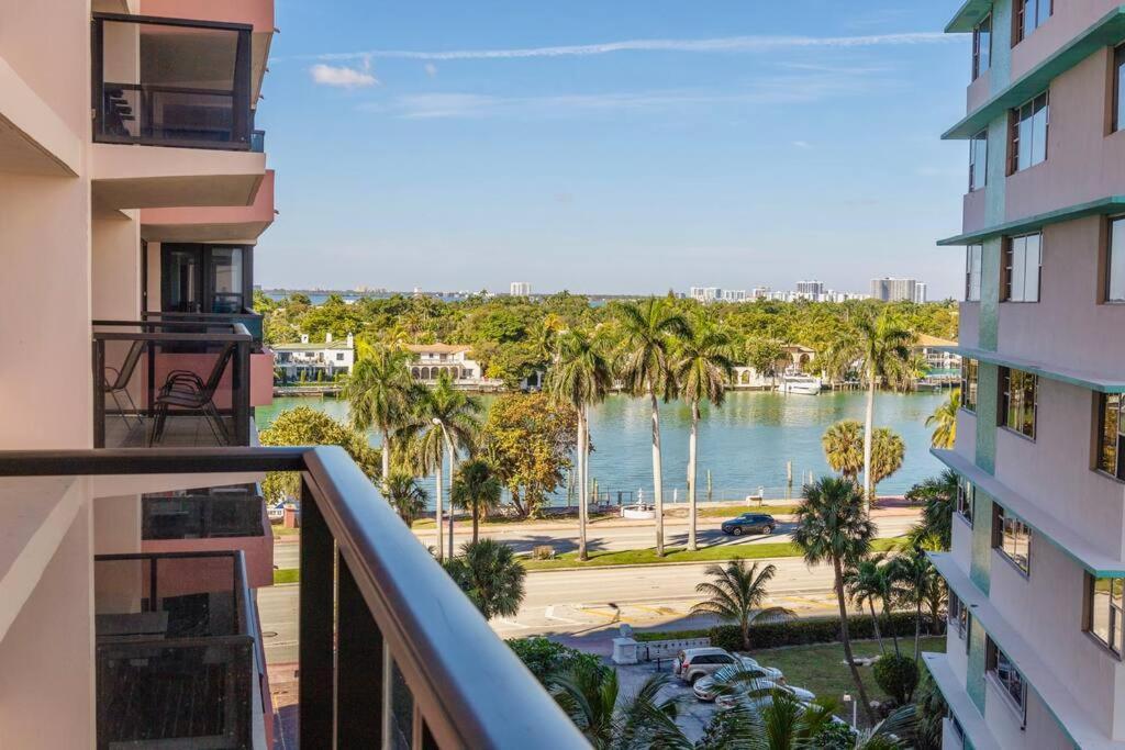 3 Bedroom Apt Ocean-Front Resort The Alexander ميامي بيتش المظهر الخارجي الصورة