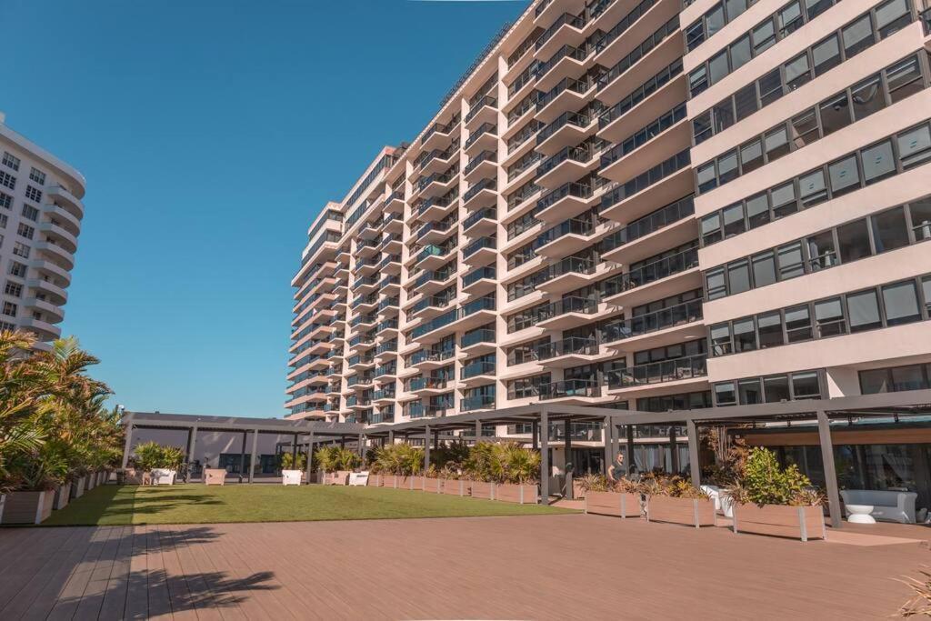 3 Bedroom Apt Ocean-Front Resort The Alexander ميامي بيتش المظهر الخارجي الصورة